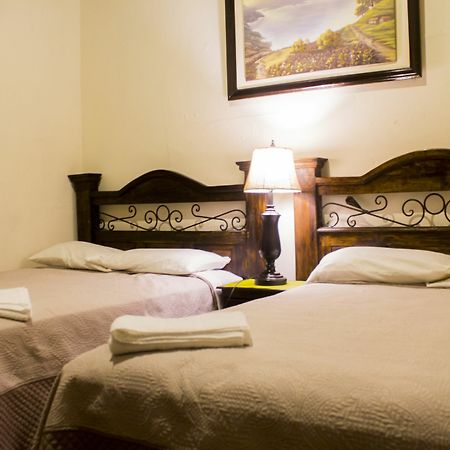 Dionisio Inn Antigua Eksteriør bilde