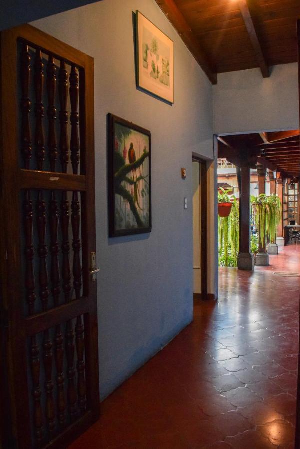 Dionisio Inn Antigua Eksteriør bilde