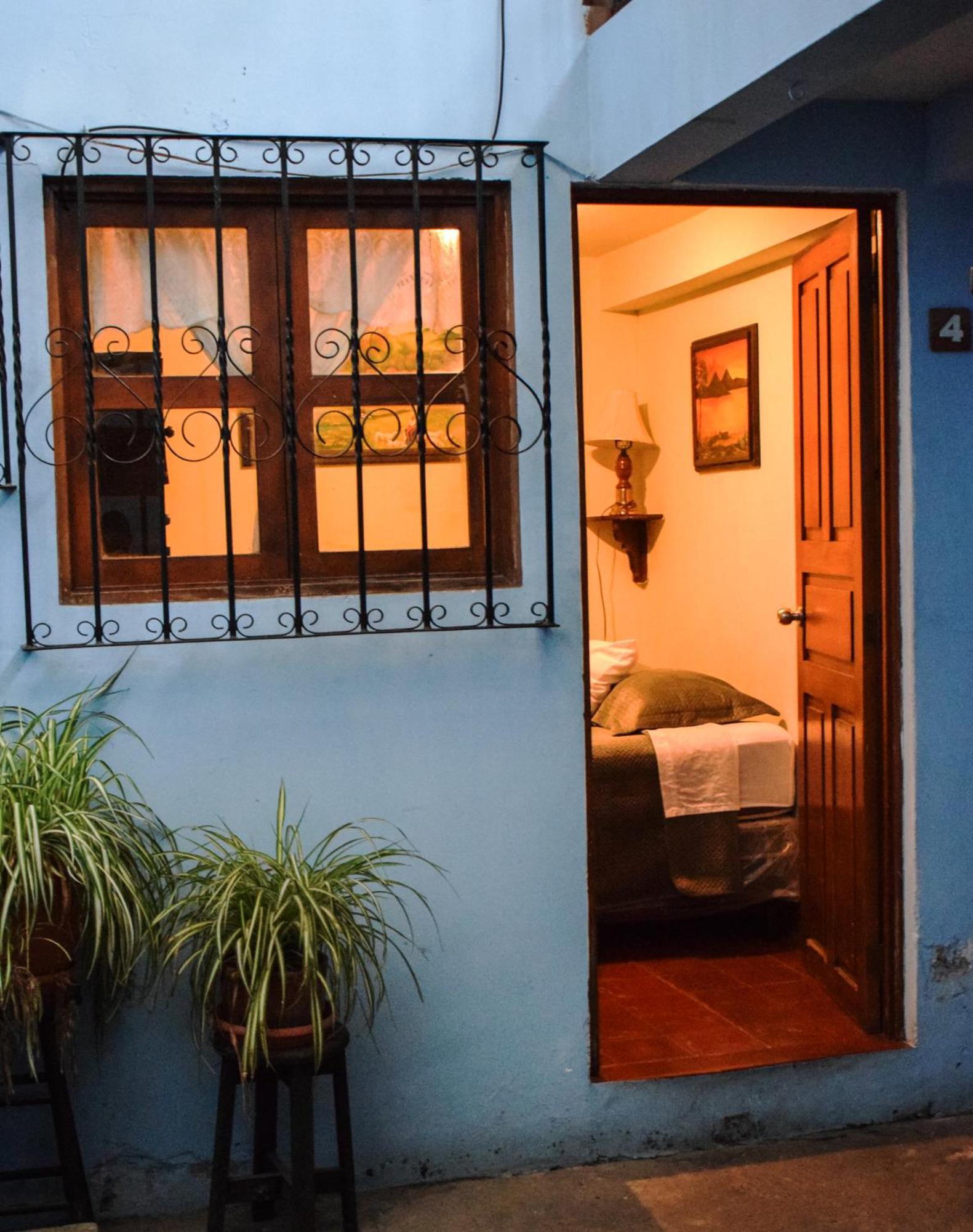 Dionisio Inn Antigua Eksteriør bilde