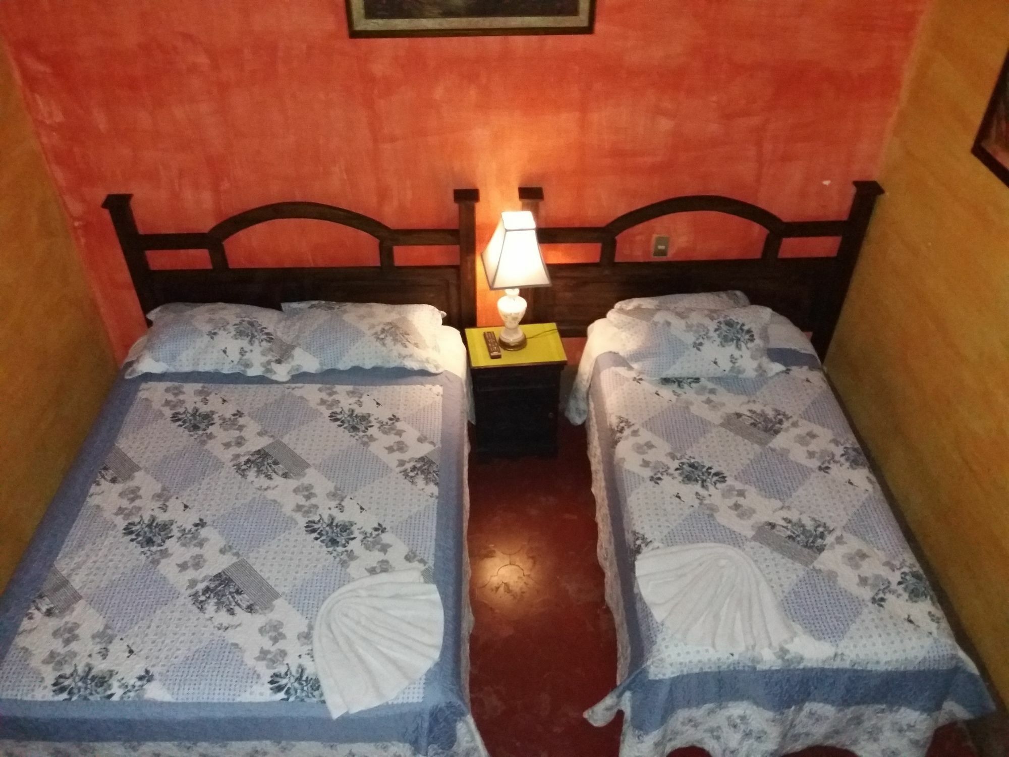 Dionisio Inn Antigua Eksteriør bilde