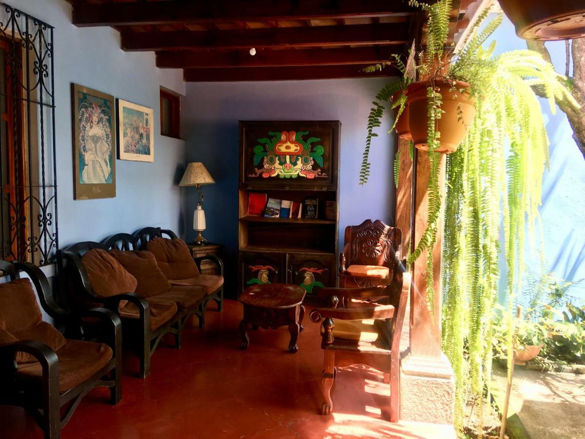 Dionisio Inn Antigua Eksteriør bilde